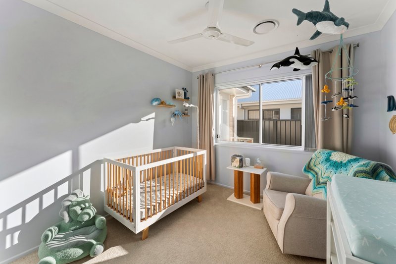 Photo - 21 Dajarra Street, Morayfield QLD 4506 - Image 11