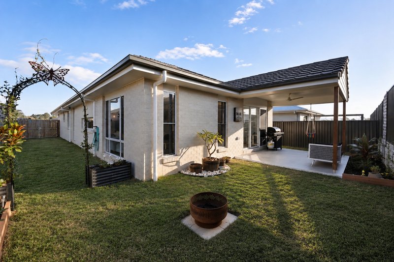 Photo - 21 Dajarra Street, Morayfield QLD 4506 - Image 14