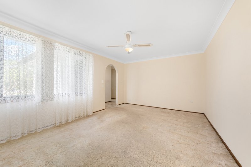 Photo - 21 Danbury Avenue, Gorokan NSW 2263 - Image 5