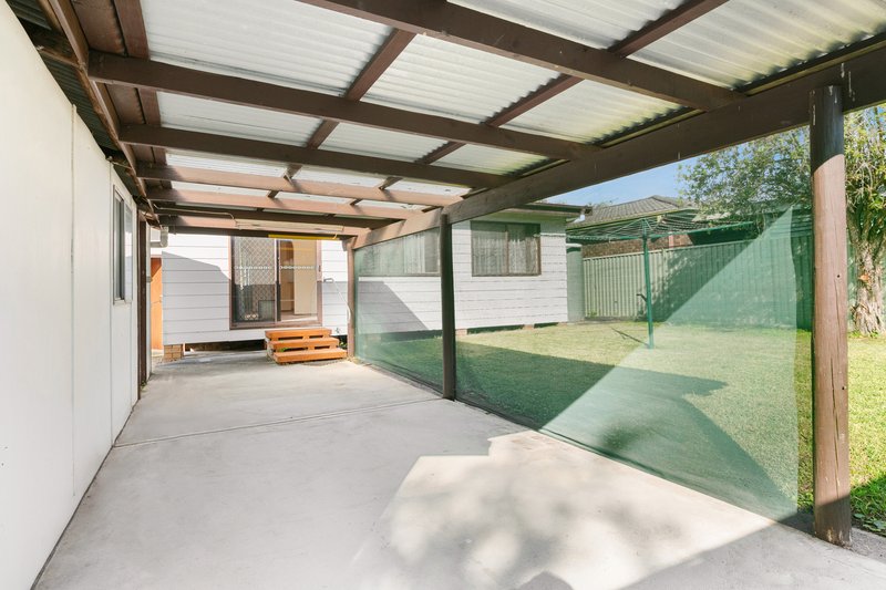 Photo - 21 Danbury Avenue, Gorokan NSW 2263 - Image 9