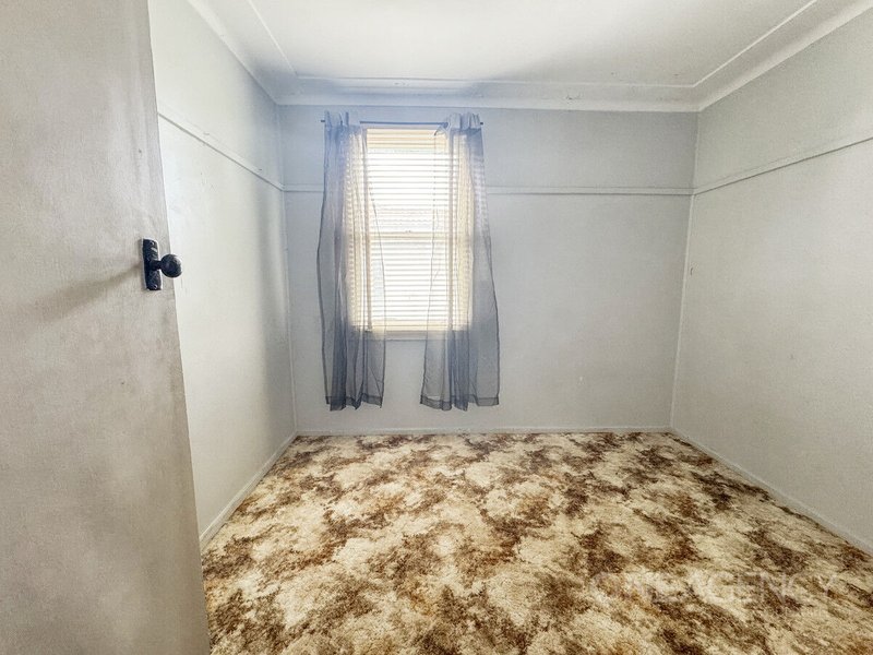 Photo - 21 Darcy Crescent, Goulburn NSW 2580 - Image 8