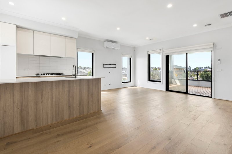 Photo - 21 Darling Street, Donnybrook VIC 3064 - Image 4