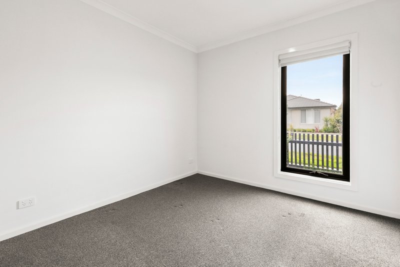 Photo - 21 Darling Street, Donnybrook VIC 3064 - Image 10