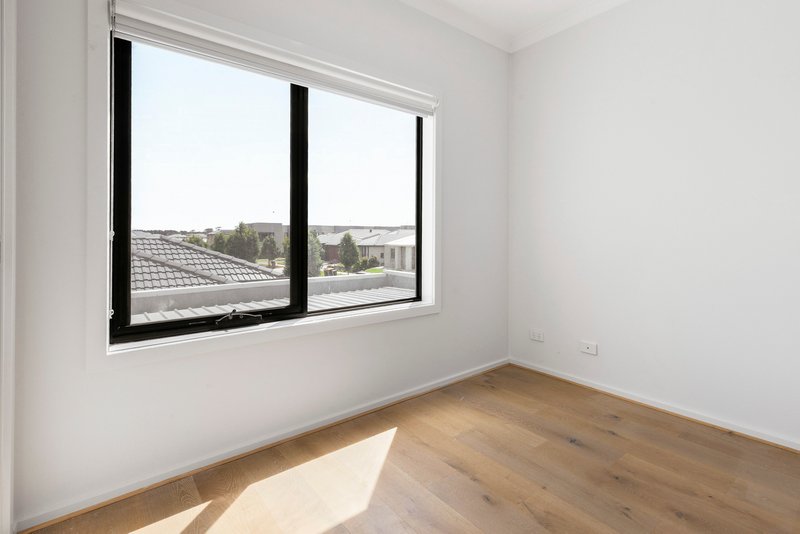 Photo - 21 Darling Street, Donnybrook VIC 3064 - Image 11