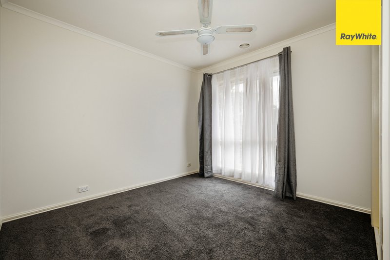 Photo - 21 Darlingsford Boulevard, Melton VIC 3337 - Image 8