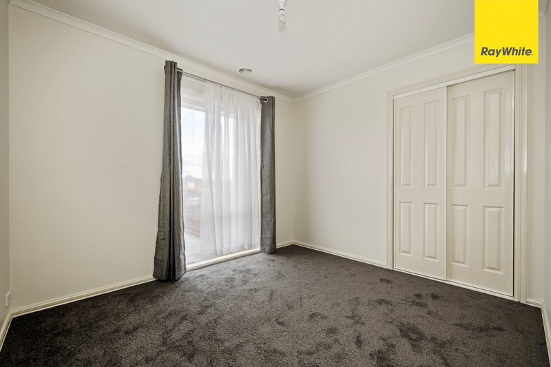 Photo - 21 Darlingsford Boulevard, Melton VIC 3337 - Image 9