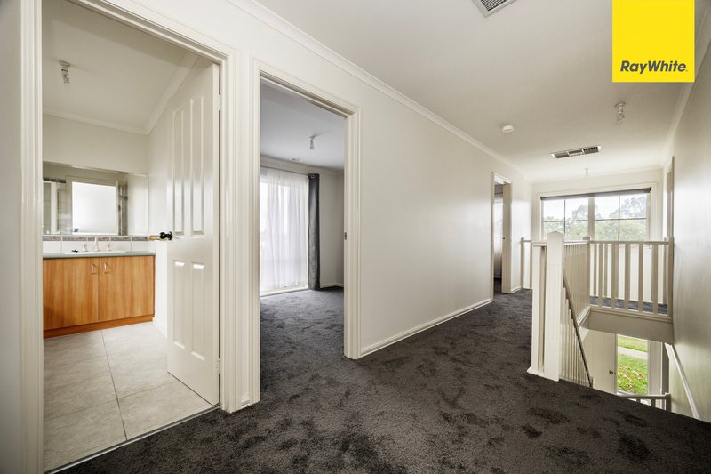 Photo - 21 Darlingsford Boulevard, Melton VIC 3337 - Image 10