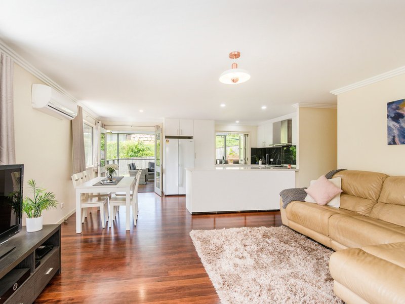 Photo - 21 David Road, Holland Park QLD 4121 - Image 3