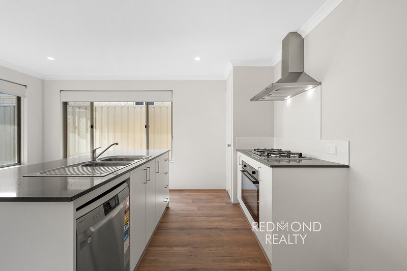 Photo - 21 Defender Way, Two Rocks WA 6037 - Image 6