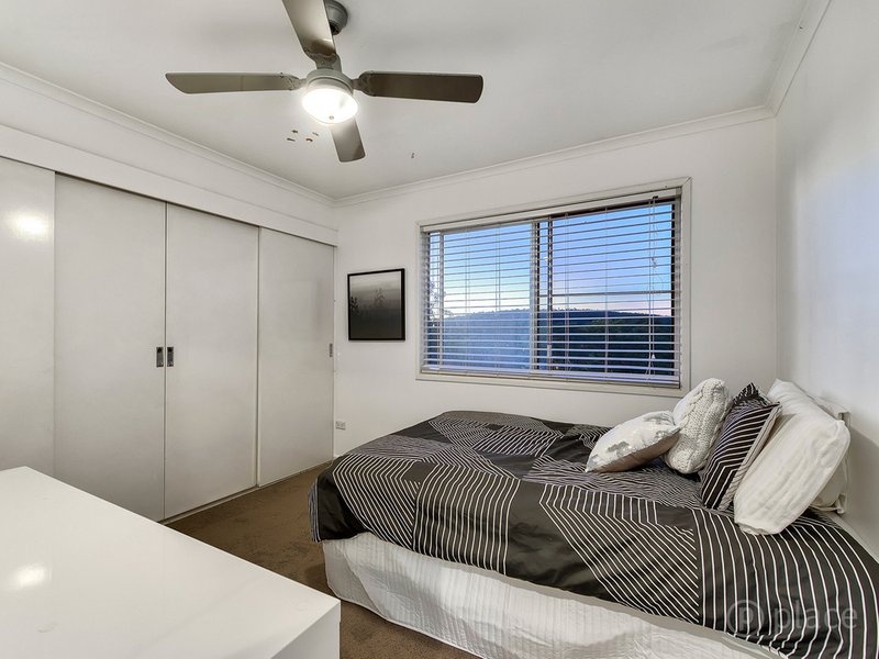 Photo - 21 Dellwood Street, Nathan QLD 4111 - Image 16