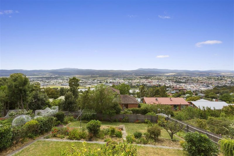 Photo - 21 Denman Road, Trevallyn TAS 7250 - Image 2