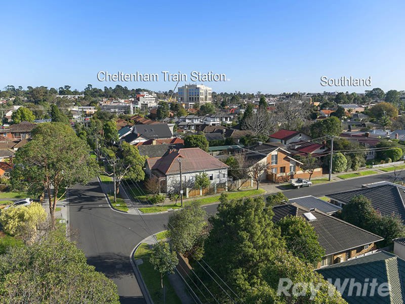 Photo - 21 Devon Street, Cheltenham VIC 3192 - Image 14