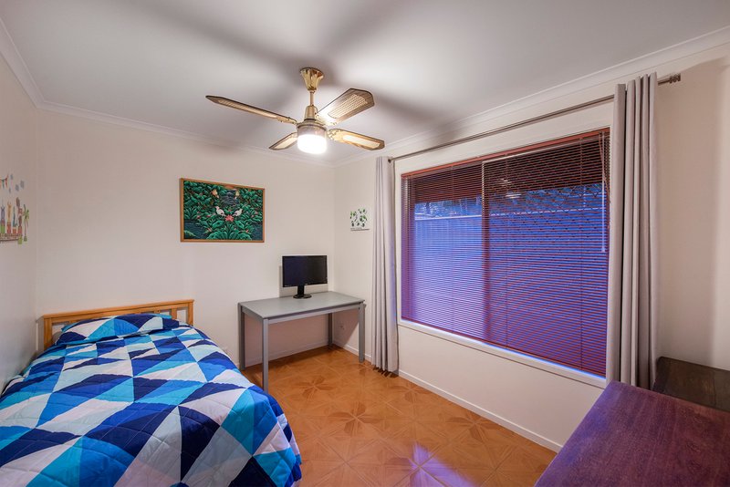 Photo - 21 Dolphin Street, Macgregor QLD 4109 - Image 13