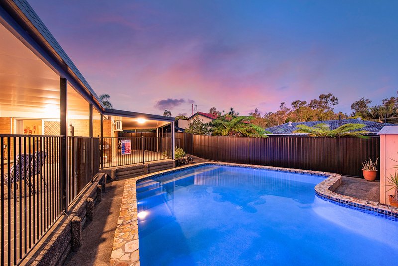 Photo - 21 Dolphin Street, Macgregor QLD 4109 - Image 18