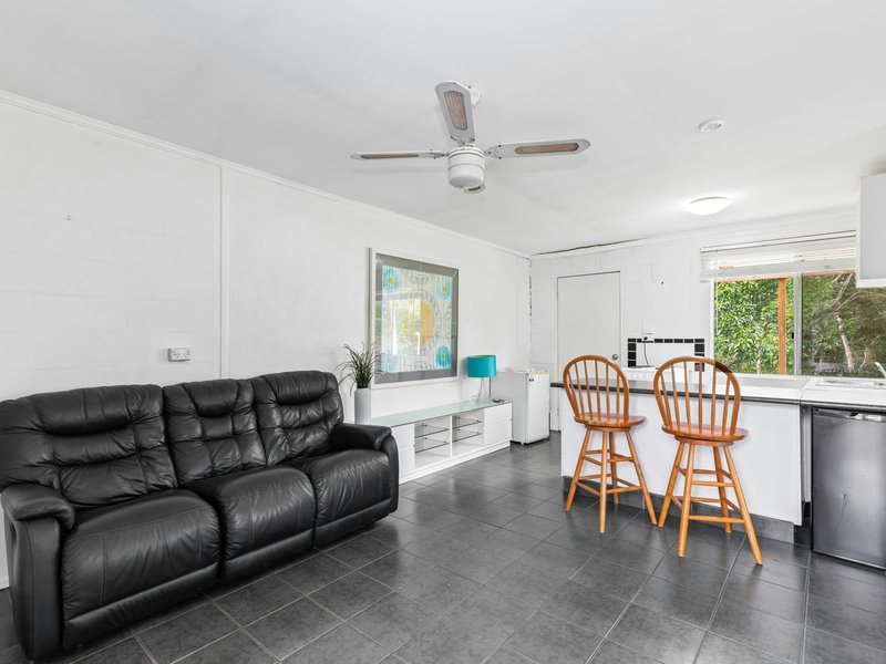 Photo - 21 Dorson Drive, Mooloolah Valley QLD 4553 - Image 3