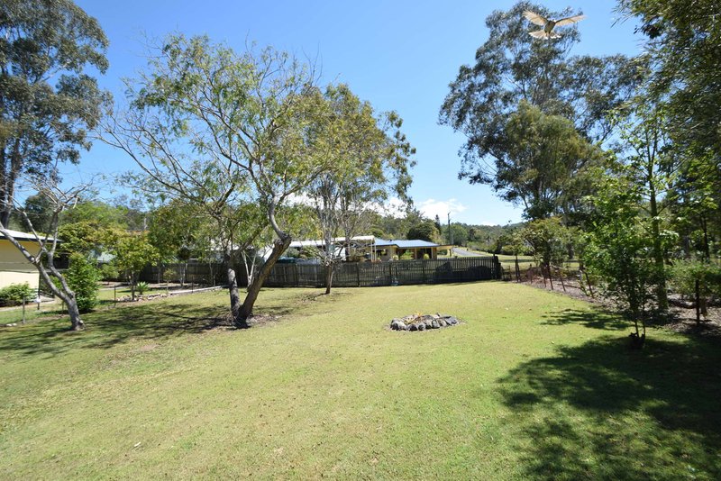 Photo - 21 Down Street, Esk QLD 4312 - Image 4