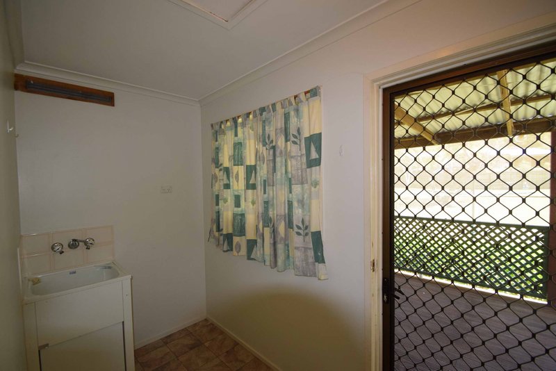 Photo - 21 Down Street, Esk QLD 4312 - Image 7