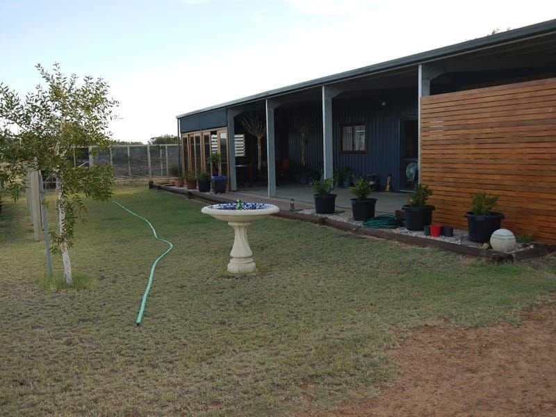 Photo - 21 Dressage Circle, Deepdale WA 6532 - Image 7