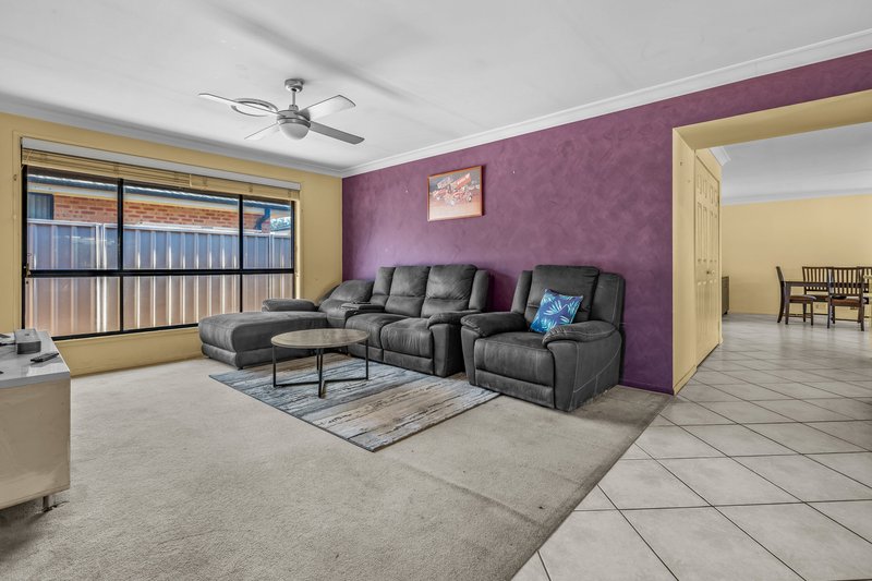 Photo - 21 Drysdale Crescent, Metford NSW 2323 - Image 18