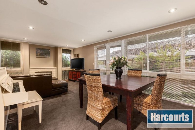 Photo - 21 Dunbarton Drive, Wantirna VIC 3152 - Image 4