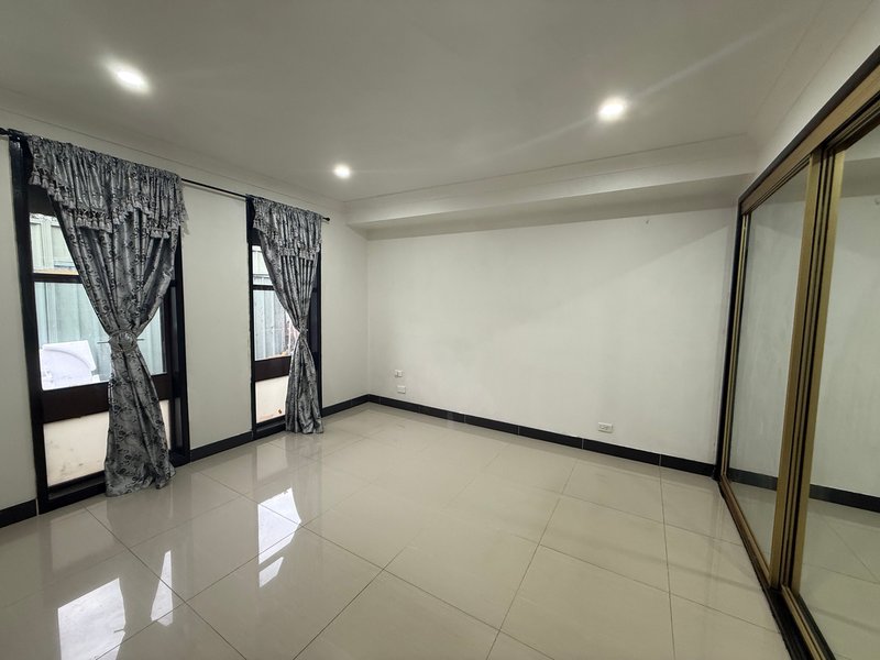 Photo - 21 Duncan Street, Punchbowl NSW 2196 - Image 3