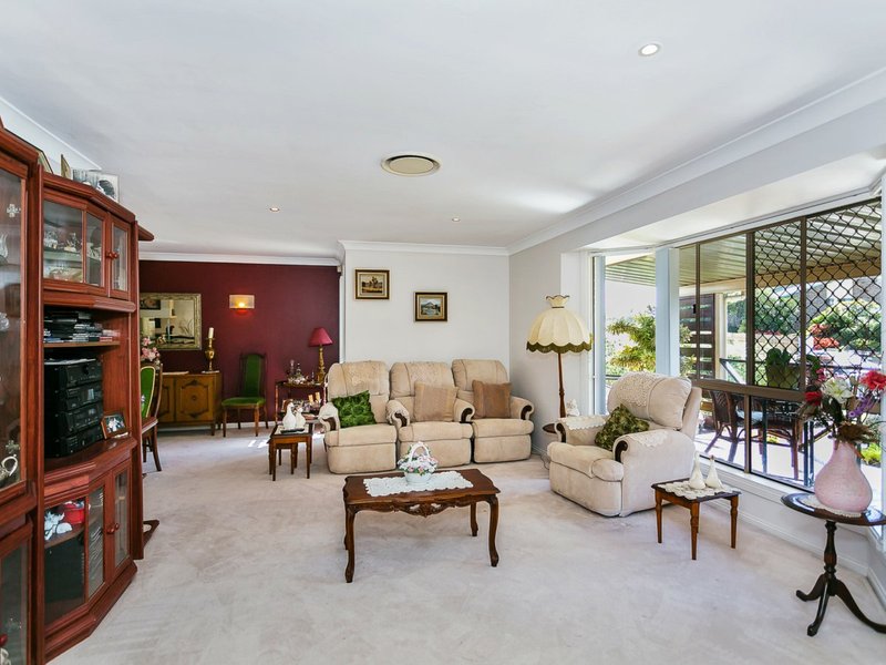 Photo - 21 Dunlin Drive, Burleigh Waters QLD 4220 - Image 5