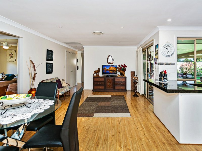 Photo - 21 Dunlin Drive, Burleigh Waters QLD 4220 - Image 9