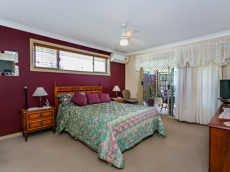 Photo - 21 Dunlin Drive, Burleigh Waters QLD 4220 - Image 16