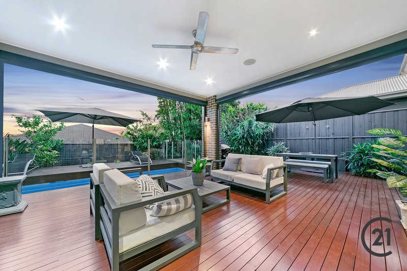 21 Eaglewood Gardens, Beaumont Hills NSW 2155