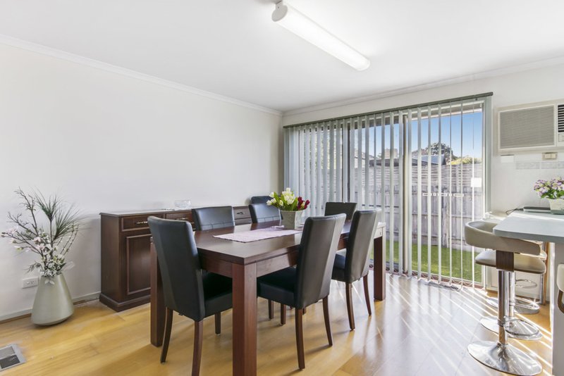 Photo - 2/1 Eckford Street, Dandenong VIC 3175 - Image 2