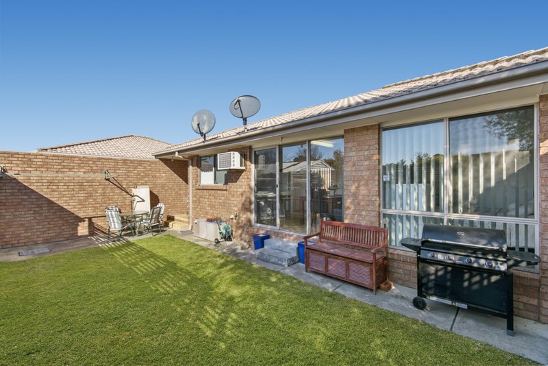 Photo - 2/1 Eckford Street, Dandenong VIC 3175 - Image 9