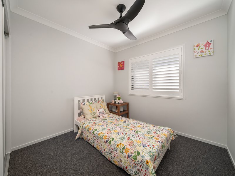 Photo - 21 Edgewater Avenue, Rothwell QLD 4022 - Image 17