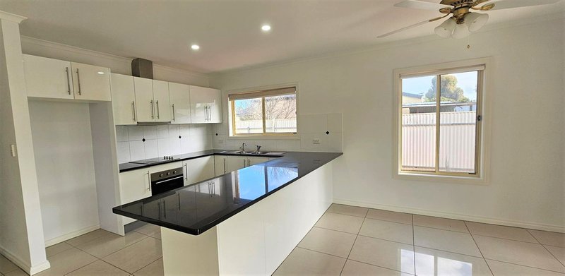 Photo - 21 Edwards Street, Murray Bridge SA 5253 - Image 3