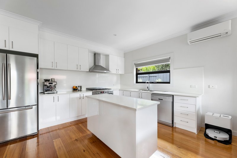 Photo - 21 Eisenhower Street, Reservoir VIC 3073 - Image 5