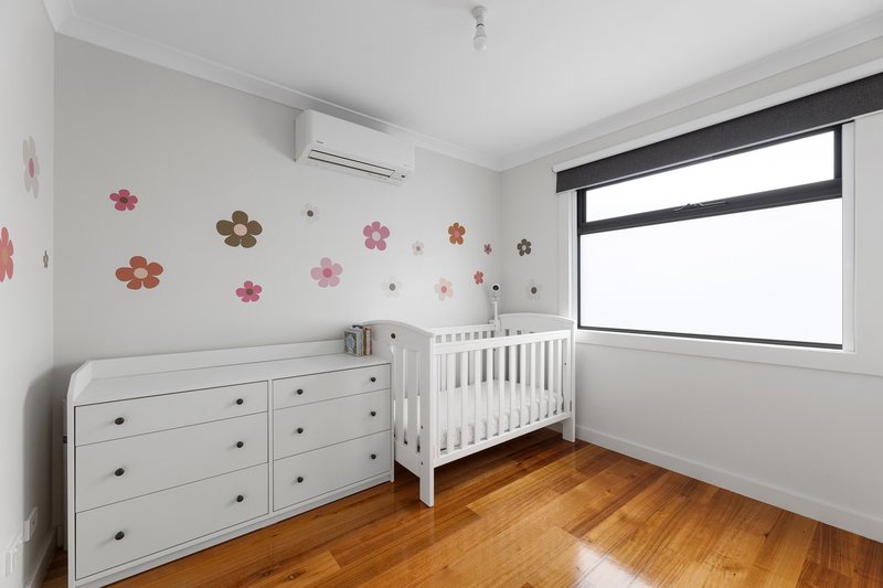 Photo - 21 Eisenhower Street, Reservoir VIC 3073 - Image 10