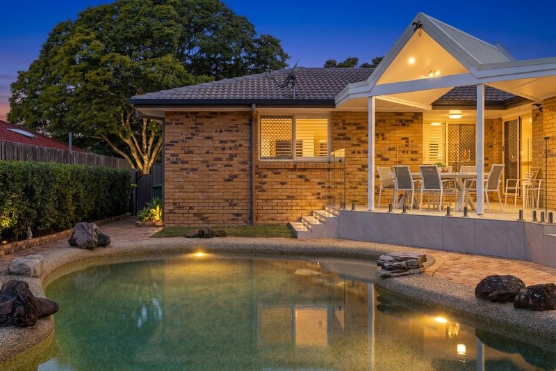 Photo - 21 Eisenhower Street, Stretton QLD 4116 - Image 2