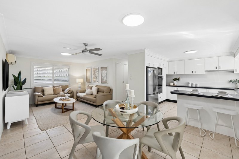 Photo - 21 Eisenhower Street, Stretton QLD 4116 - Image 9