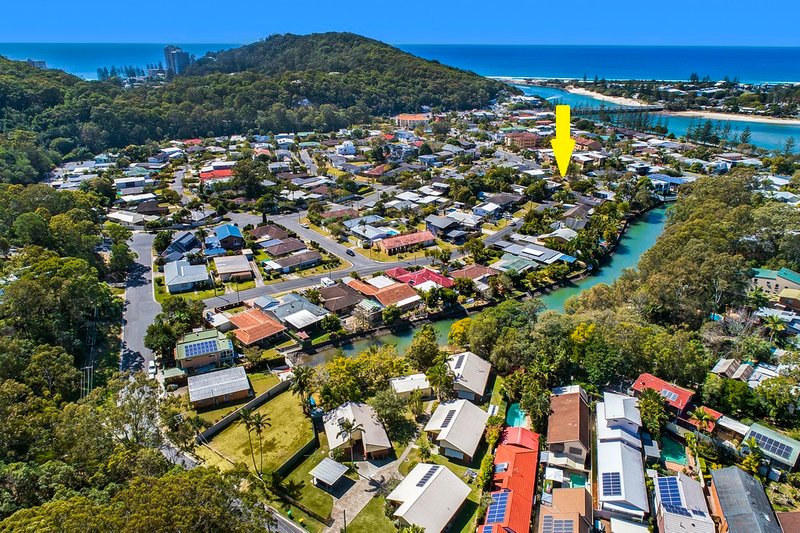 21 Elanora Drive, Burleigh Heads QLD 4220