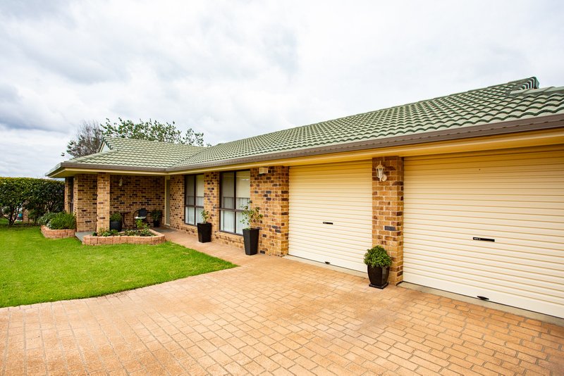 21 Eleanor Close, Armidale NSW 2350