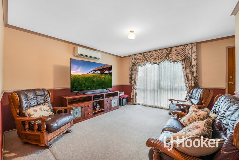 Photo - 21 Eliza Street, Cranbourne North VIC 3977 - Image 2