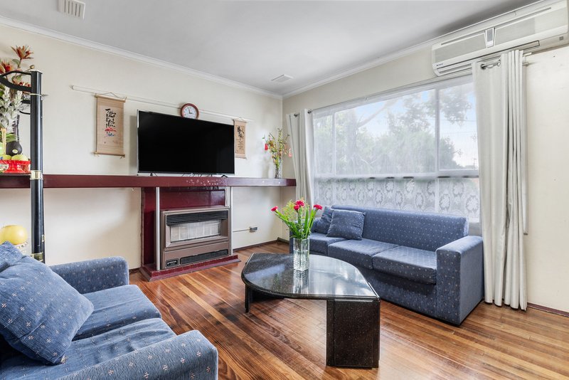 Photo - 21 Elliot Avenue, Broadmeadows VIC 3047 - Image 4