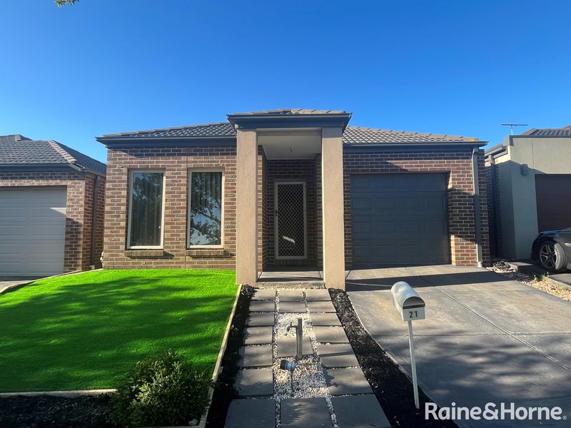 21 Elsternwick Street, Caroline Springs VIC 3023