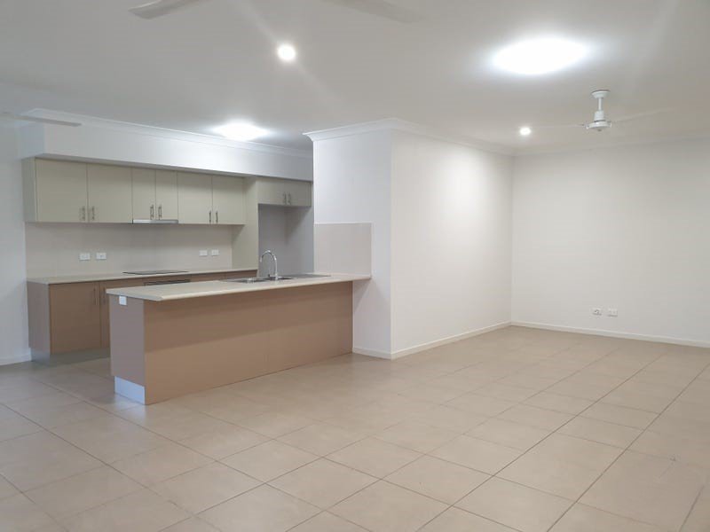 Photo - 21 Eluma Mews, Smithfield QLD 4878 - Image 10