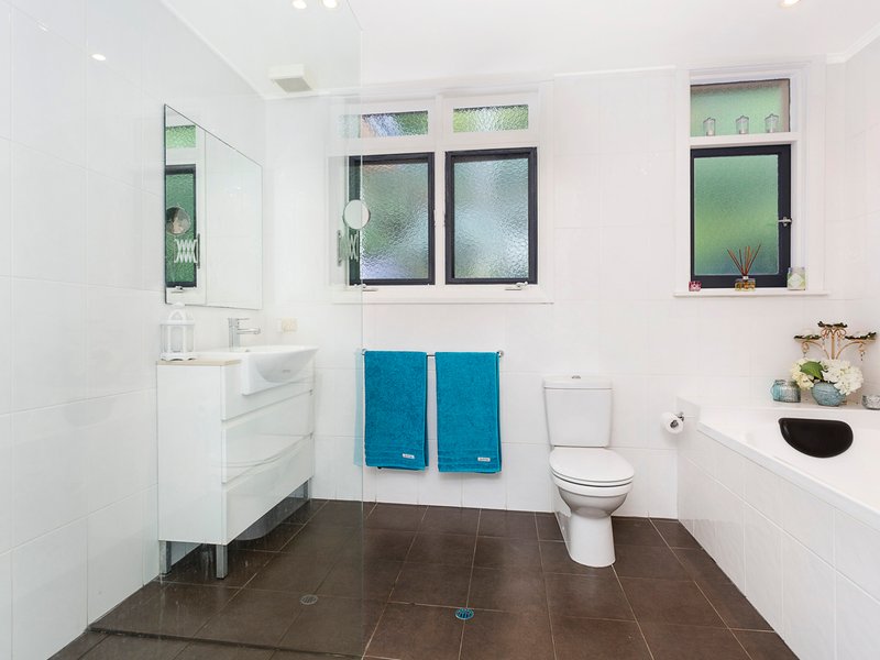 Photo - 21 Elvina Avenue, Newport NSW 2106 - Image 7