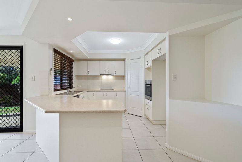 Photo - 21 Emperor Drive, Redland Bay QLD 4165 - Image 7