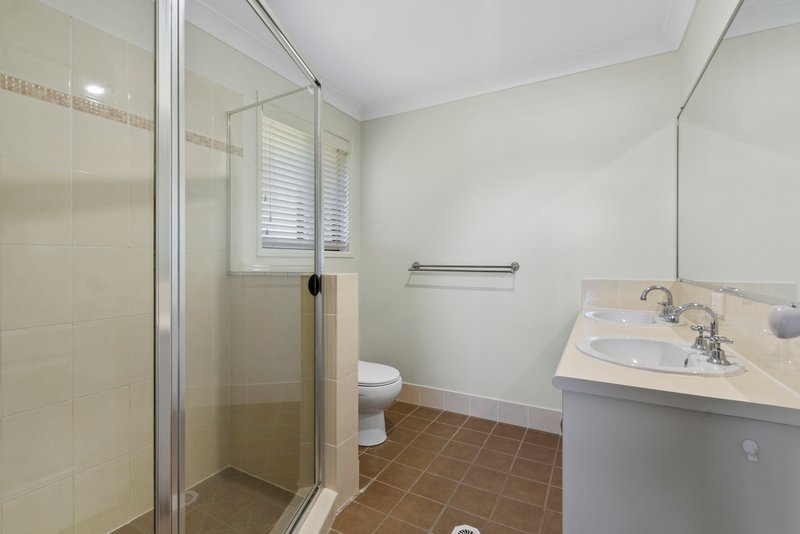 Photo - 21 Emperor Drive, Redland Bay QLD 4165 - Image 10