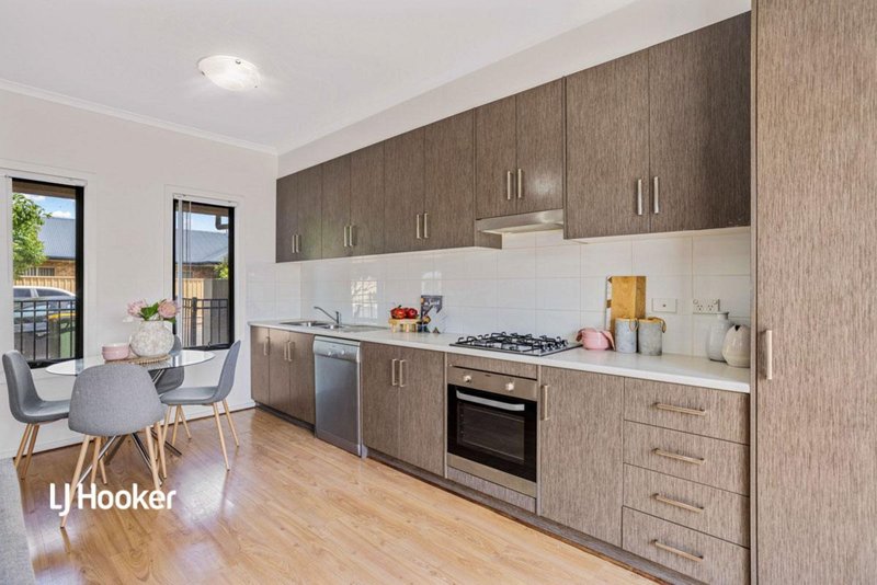 Photo - 2/1 Emperor Way, Munno Para SA 5115 - Image 7