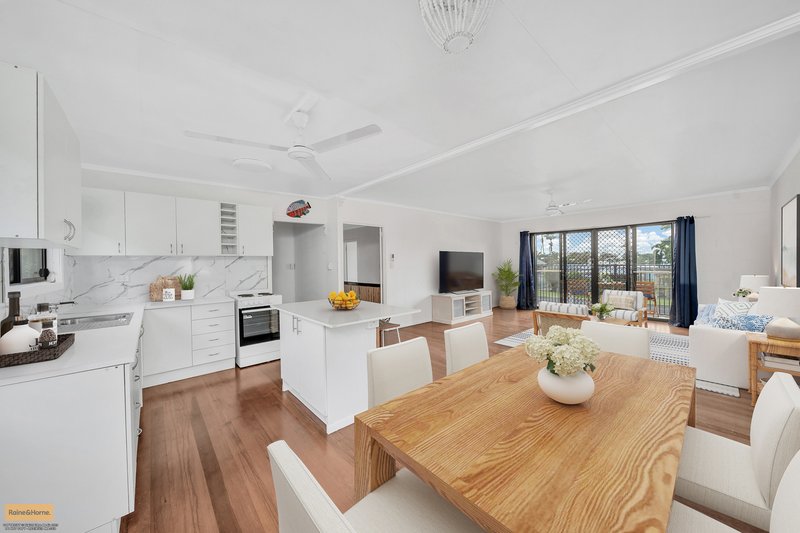 Photo - 21 Enid Street, Flying Fish Point QLD 4860 - Image 4