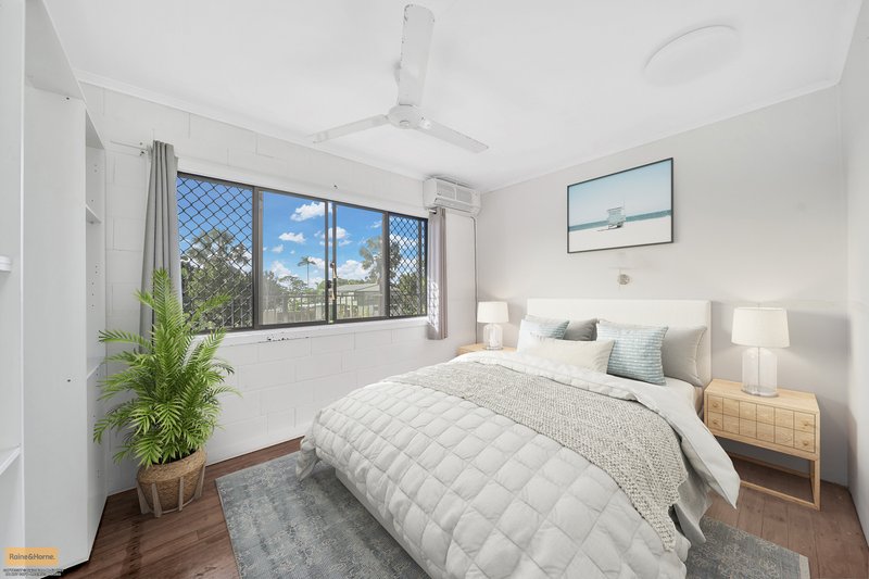 Photo - 21 Enid Street, Flying Fish Point QLD 4860 - Image 9