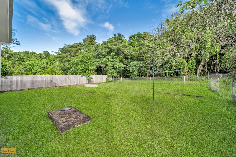 Photo - 21 Enid Street, Flying Fish Point QLD 4860 - Image 15